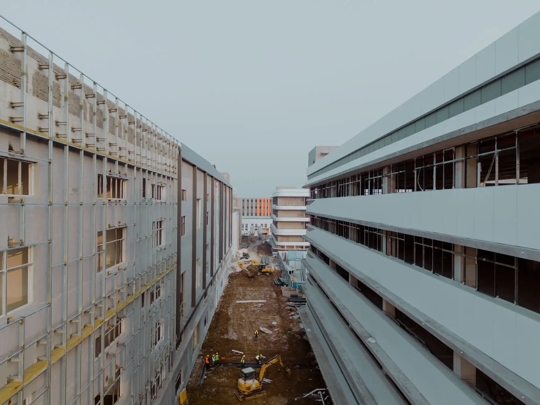 深圳旺顺发手机壳厂家2024年新品材质与工艺技术解析